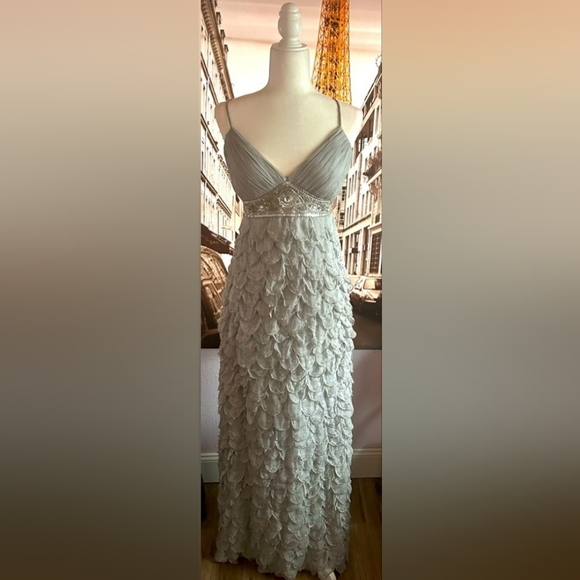 ⭐️SUE WONG DISNEY GOWN⭐️ 2010 Limited Collection - Picture 4 of 4